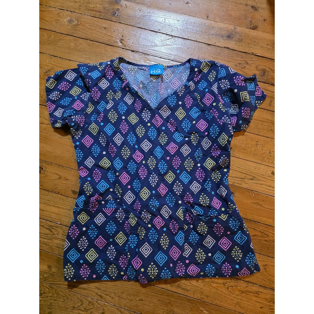 Scrub HQ Navy Blue Geometric Diamond Print‎ V-Neck Scrub Top Medical Uniform